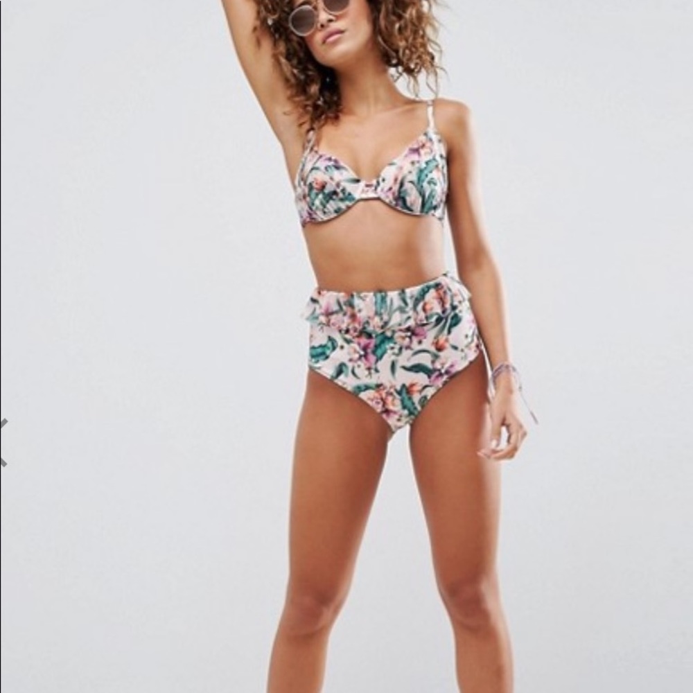 ASOS Tropical Frill High Waist Bikini Bottom - Picture 3 of 7